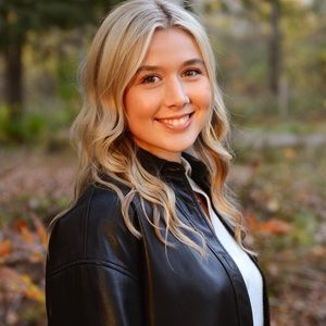 Meet your Posher, Eve